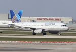 N4901U @ KORD - Airbus A320-232 - by Mark Pasqualino