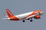 OE-IVB @ LFPG - at cdg - by Ronald