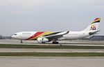 OE-LCL @ KORD - Airbus A330-200 - by Mark Pasqualino