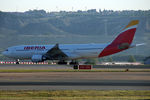 EC-MNK @ LEMD - Taxiing - by micka2b