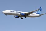 N39415 @ KORD - B739 United Airlines Boeing 737-924/ER N39415 UAL1172  FLL-ORD - by Mark Kalfas