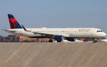 N339DN @ KATL - DAL A321 zx atl-cle - by FloridaMetal