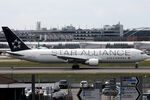 C-FMWY @ EGLL - Taxiing - by micka2b
