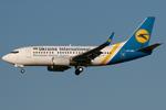 UR-GBC @ LOWW - Uktaine International 737-500 - by Andy Graf
