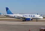 N877UA @ KORD - Airbus A319-132 - by Mark Pasqualino