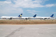  - Some stored 747´s - by Yakfreak - VAP