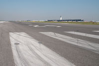  - RWY 29 - by Yakfreak - VAP