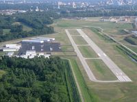  - SKY5 on final to M01 - by Iflysky5