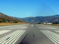  - Taking off RWY 33 at Aspen - by Victor Agababov