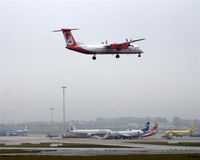  - Northern view over runway 32  - by Holger Zengler