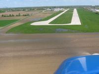  - Short final for RWY 1 - by Bob Simmermon