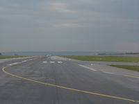  @ Vienna International Airport - . - by Martin Flock