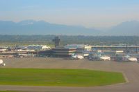  @ Vancouver International Airport - Domestic airport - by Michel Teiten ( www.mablehome.com )