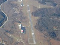  @ 20 - Looking NW at Wendell Ford field (now KCPF); Hazard, Kentucky - by Bob Simmermon