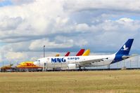  - All the colors of apron 4 west...... - by Holger Zengler
