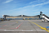  - Lufthansa Technik's giant hangar - by Tomas Milosch