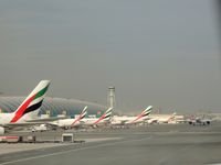  - Nice view on the way from parking position to the runway at DXB - by Paul H