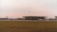  - DTW from the 1980s, United at the old Davey Terminal - by Florida Metal