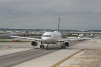  - Queuing on taxiway - by Daniel Vanderauwera