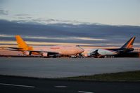  - Beautiful sunrise on apron 1 west is kissing two big babies ... - by Holger Zengler