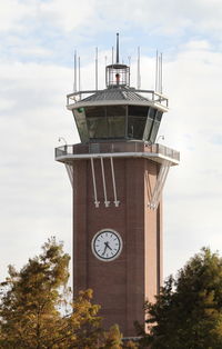  - the control tower - by olivier Cortot