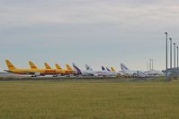  - Crowded apron 2.... - by Holger Zengler