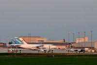  - Last sunlight on apron 2.... - by Holger Zengler