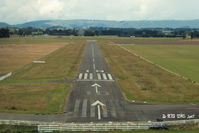  - Just before touchdown, RW10 - by Peter Lewis