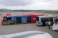  - Separate bus for business class passengers - by Micha Lueck