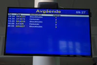  - Five departures this Sunday ... - by Tomas Milosch