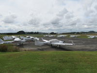  - busy (closed) flying school ramp today - by magnaman