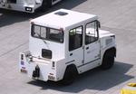  - light tow vehicle at BER airport #v - by iwarnecke